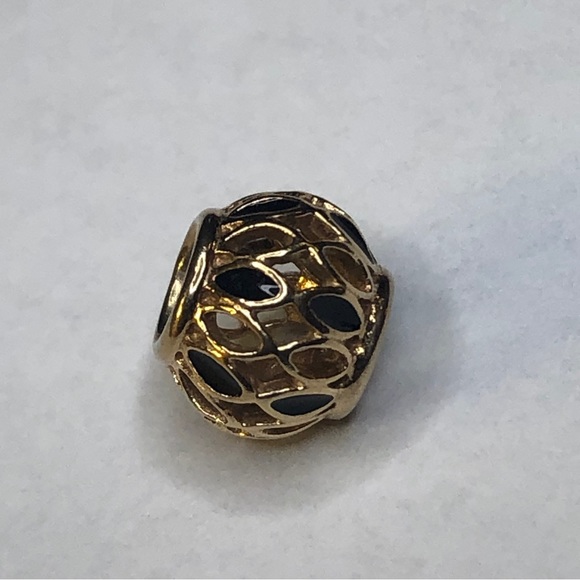 Pandora Solid 14k Royal Victorian Gold Charm G585 Ale - Picture 13 of 13